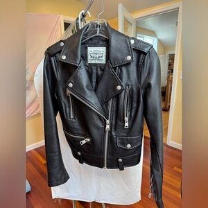 Levi’s Black Vegan Leather Moto Jacket XS Biker Motorcycle Zip Faux Leather